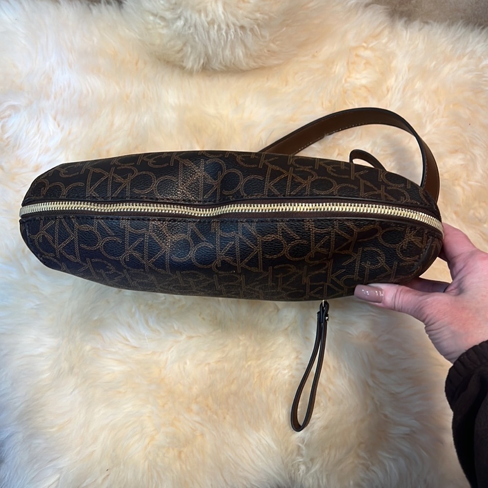 Calvin Klein Shoulder/Crossbody - Picture 8 of 12